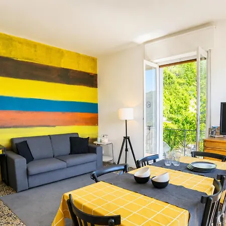 Apartamento Comova Maslianico